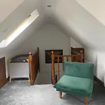 Cosy Cottage With Free Parking Close To Airport